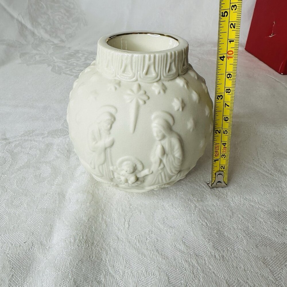 Lenox Ornamental Glow Nativity Votive Holder Bisque Cream Tea Light Candle Box - Picture 8 of 10